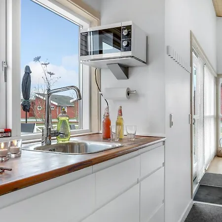 Amazing In With Wifi גודהיים